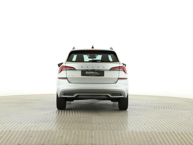 Titanblau Gebraucht 2021 Skoda Kamiq Clever SUV | 21.680 € (Guter Preis) - Bild 1/4