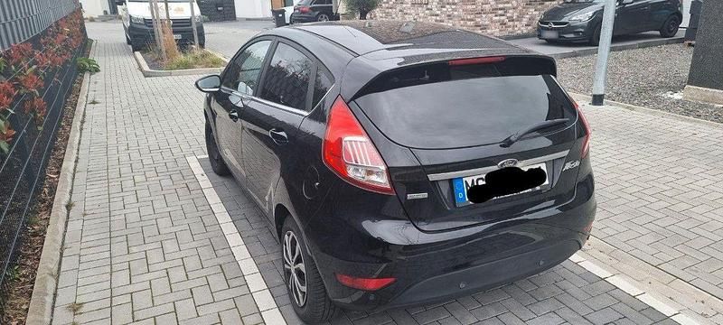 Używany Ford Fiesta Titanium 101 KM (74 kW) 2017 Czarny Hatchback