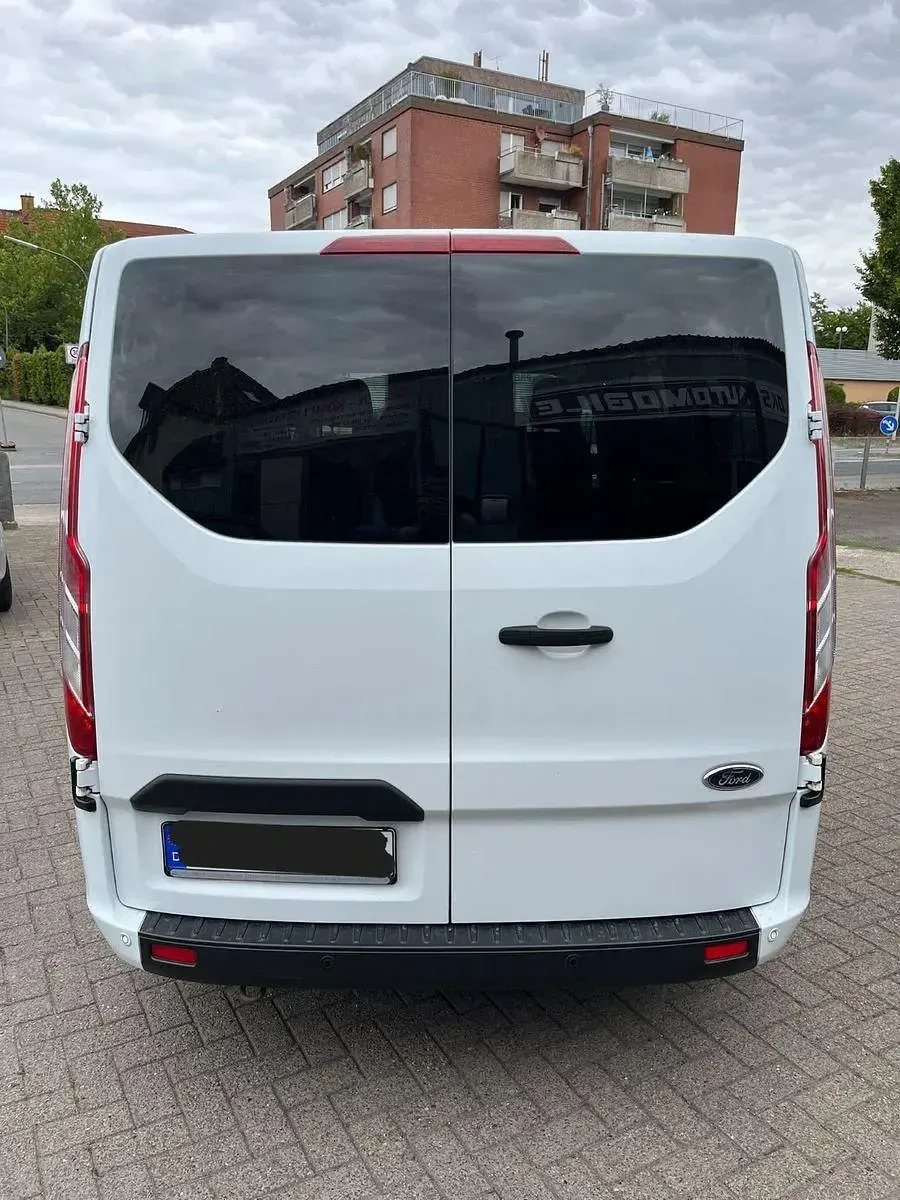 Gebraucht Ford Transit Trend 105 PS (77 kW) 2019 Weiß Van