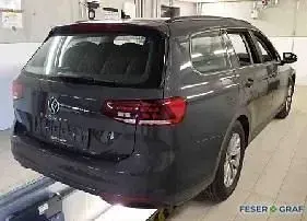 Gebraucht VW Passat Basis 150 PS (110 kW) 2021 Uranograu Kombi