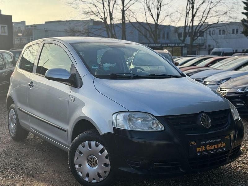 Silber Gebraucht 2008 VW Fox Kleinwagen | 1.590 € (Fairer Preis) - Bild 1/4