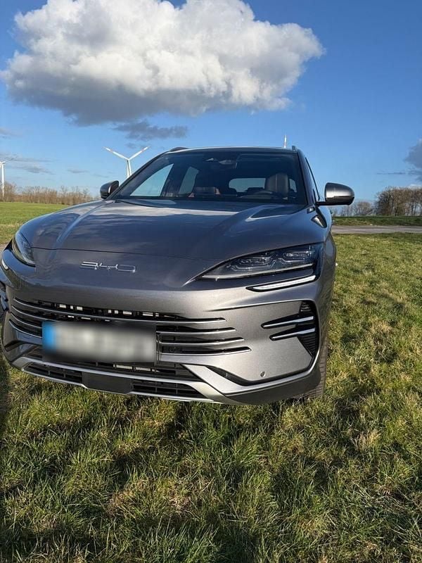 Gebraucht BYD Seal U Design 324 PS (238 kW) 2025 Grau SUV