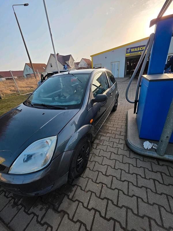 Gebraucht Ford Fiesta 80 PS (58 kW) 2003 Andere farben Kleinwagen