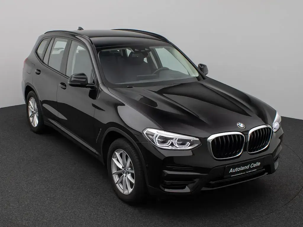 Gebraucht BMW X3 Sport Line 190 PS (139 kW) 2020 Schwarz 2668 SUV