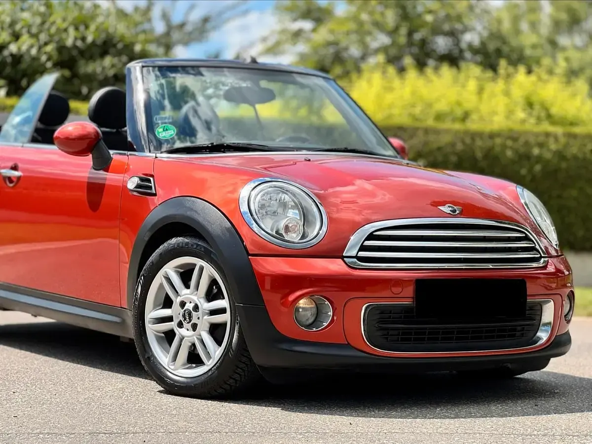Gebraucht Mini Cooper Cabriolet 122 PS (89 kW) 2011 Orange Cabrio