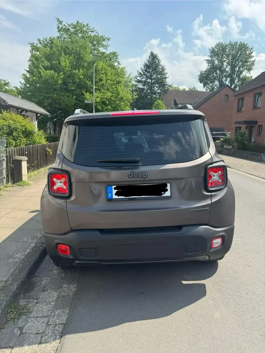 Gebraucht Jeep Renegade 140 PS (102 kW) 2016 Grau SUV