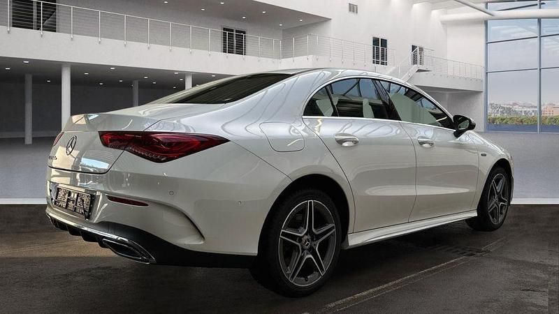 Gebraucht Mercedes CLA250e AMG 218 PS (160 kW) 2021 Weiß Limousine