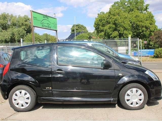 Gebraucht Citroën C2 VTR Sport 60 PS (44 kW) 2008 Lack onyx schwarz/lackierung Kleinwagen