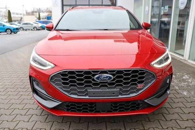 Nowe Ford Focus ST 280 KM (205 kW) 2025 Czerwony Kombi