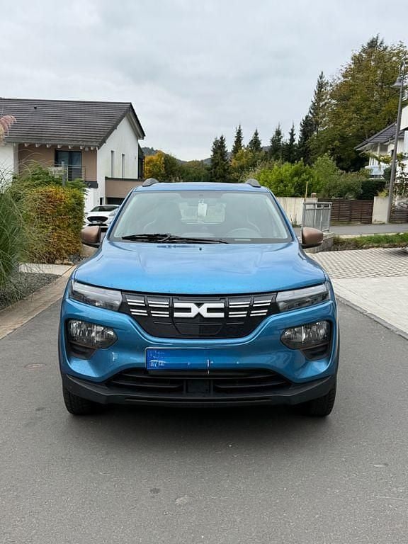 Blau Gebraucht 2024 Dacia Spring Extreme Kleinwagen | 12.400 € - Bild 1/4