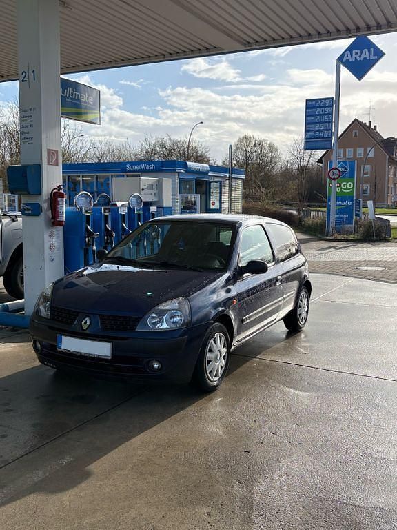 Gebraucht Renault Clio II Expression 58 PS (42 kW) 2002 Blau Limousine