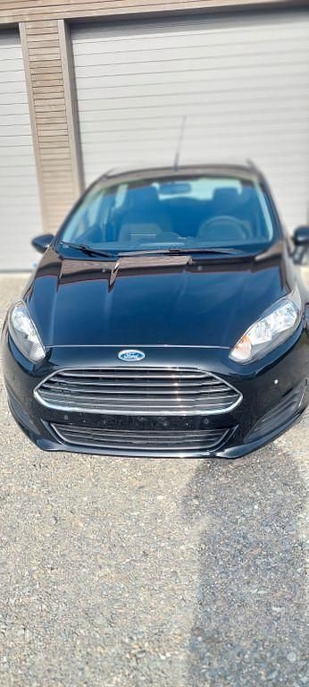 Gebraucht Ford Fiesta SYNC Edition 82 PS (60 kW) 2014 Schwarz Kleinwagen