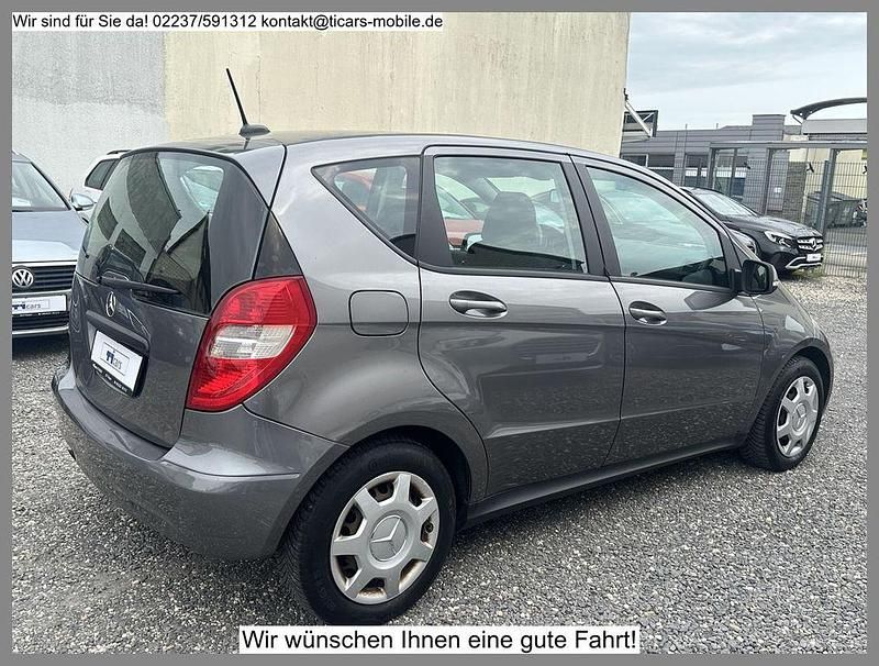 Gebraucht Mercedes A160 95 PS (69 kW) 2010 Mountaingrau  met. (metallic) Limousine