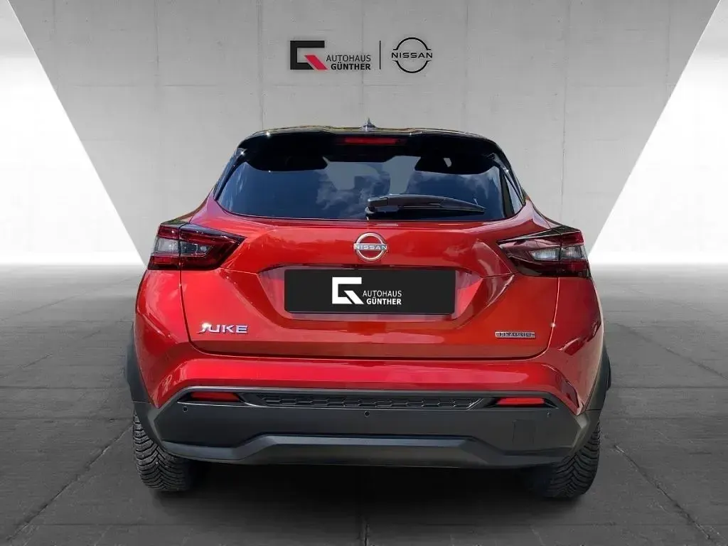 Gebraucht Nissan Juke N-Connecta 143 PS (105 kW) 2024 Fuji sunset red SUV