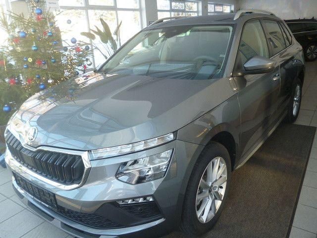 Neu Skoda Kamiq Selection 150 PS (110 kW) 2025 Grau SUV