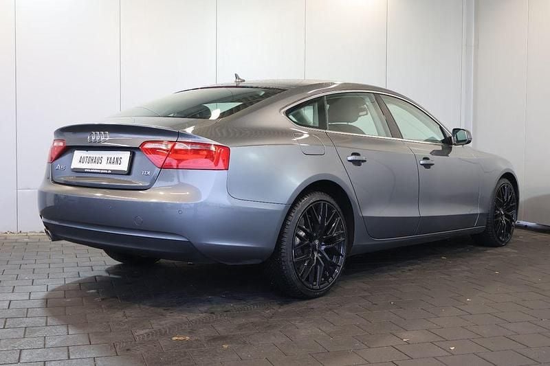 Gebraucht Audi A5 Sportback 190 PS (139 kW) 2015 Grau Kleinwagen