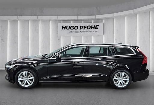Gebraucht Volvo V60 Momentum 163 PS (119 kW) 2020 Schwarz Kombi