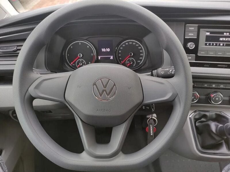 Gebraucht VW T6.1 110 PS (80 kW) 2023 Candyweiß Van