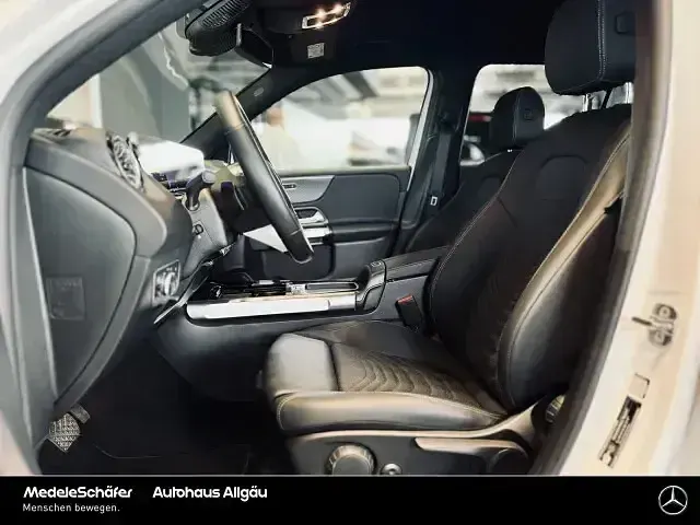 Gebraucht Mercedes EQB300 Progressive 167 kW (228 PS) 2025 Weiß SUV