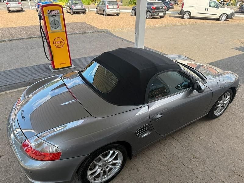 Usata Porsche Boxster 228 CV (167 kW) 2004 Grigio Cabrio