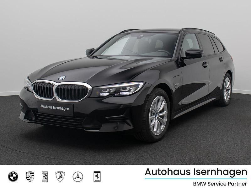 Schwarz 2668schwarz Gebraucht 2022 BMW 320e Advantage Limousine | 24.999 € (Fairer Preis) - Bild 1/4