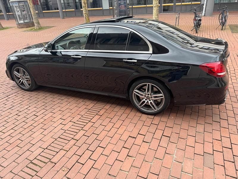 Gebraucht Mercedes E450 AMG 367 PS (269 kW) 2019 Schwarz Limousine