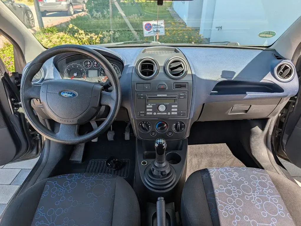 Gebraucht Ford Fiesta Ambiente 69 PS (50 kW) 2007 Blau Kleinwagen