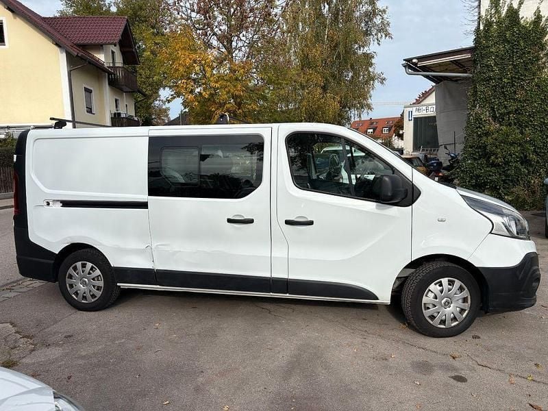 Weiß Gebraucht 2015 Renault Trafic Van / Kleinbus | 8.999 € (Superpreis) - Bild 1/4