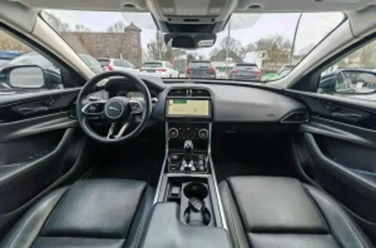 Gebraucht Jaguar XE 204 PS (150 kW) 2021 Schwarz Limousine