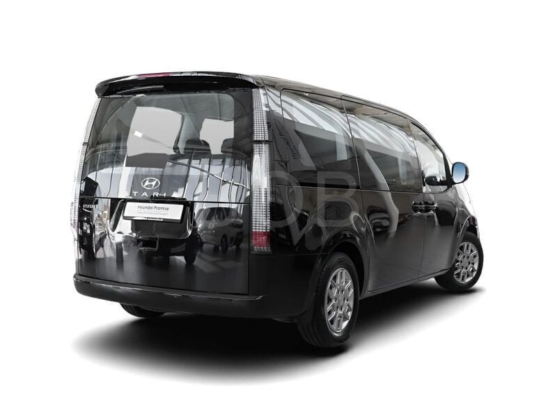 Schwarz Gebraucht 2024 Hyundai Staria Trend Van | 42.848 € (Superpreis) - Bild 1/4