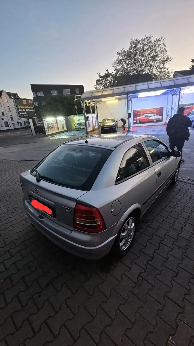 Usata Opel Astra 85 CV (62 kW) 2001 Argento Utilitaria
