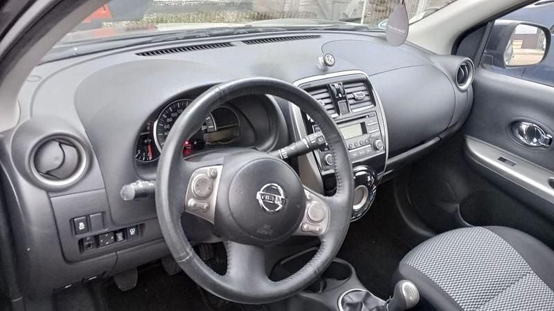 Gebraucht Nissan Micra Acenta 80 PS (58 kW) 2016 Schwarz Kleinwagen