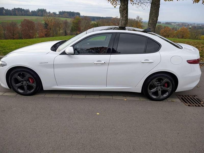 Gebraucht Alfa Romeo Giulia 280 PS (205 kW) 2018 Weiß Limousine