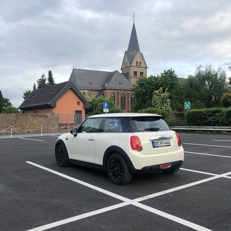 Gebraucht Mini ONE 102 PS (75 kW) 2016 Weiß Kleinwagen