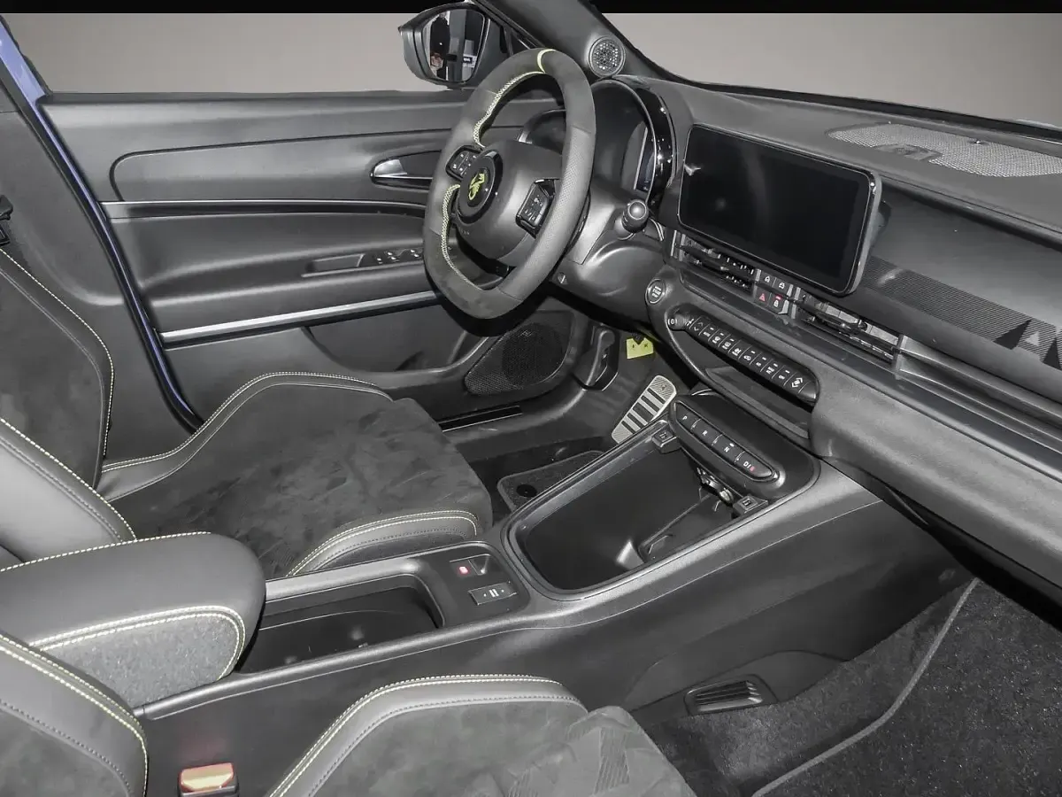 Neu Abarth 600e Scorpionissima 206 kW (281 PS) 2026 Manufacturer SUV