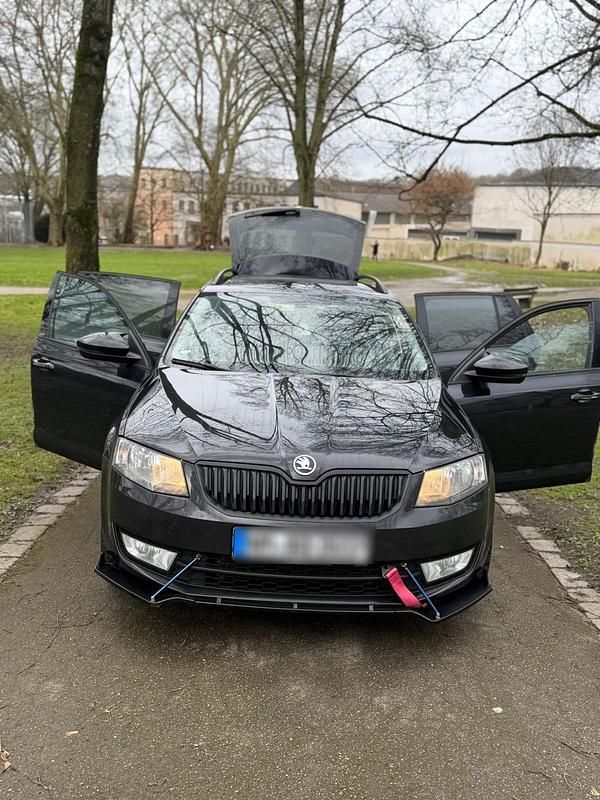 Gebraucht Skoda Octavia 170 PS (125 kW) 2016 Schwarz Kleinwagen