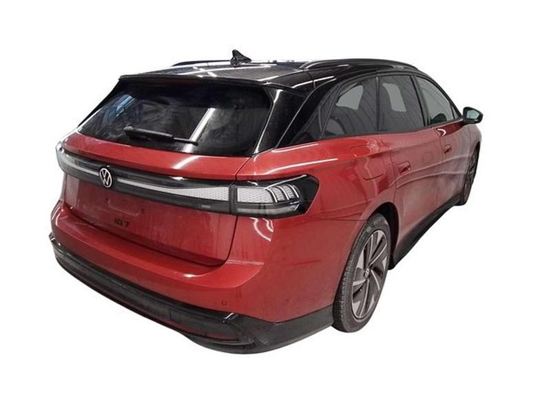 Gebraucht VW ID.7 Pro 210 kW (286 PS) 2025 Kings red metallic schwarz Kombi