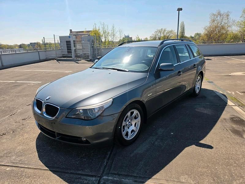 Usata BMW 525 177 CV (130 kW) 2005 Grigio Station wagon