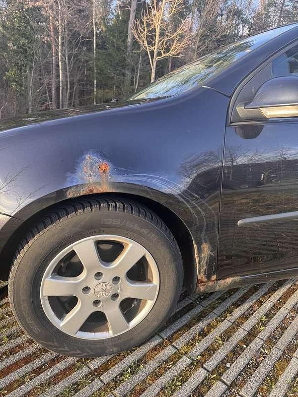 Gebraucht VW Golf IV Trendline 75 PS (55 kW) 2004 Schwarz Kleinwagen