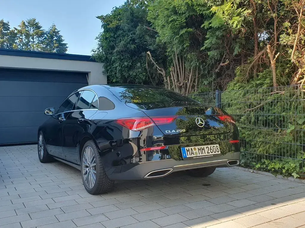 Gebraucht Mercedes CLA200 Progressive 163 PS (119 kW) 2022 Schwarz Coupé