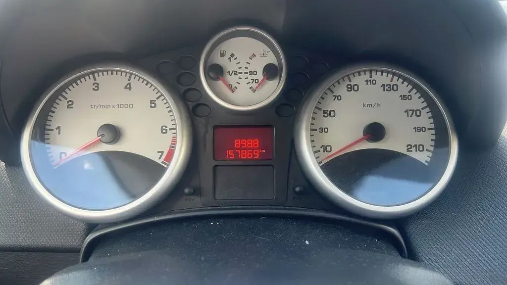 Gebraucht Peugeot 207 Urban Move 73 PS (53 kW) 2008 Grau Limousine