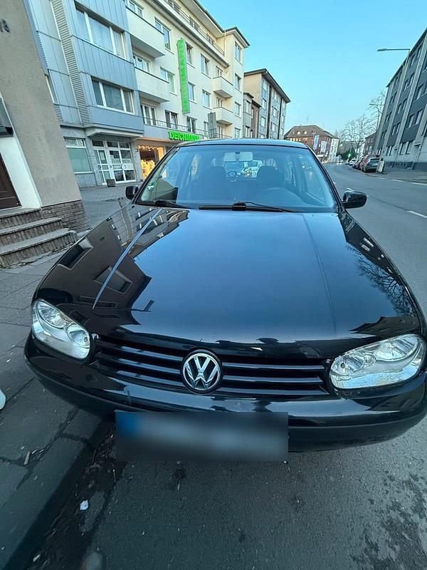 Gebraucht VW Golf IV 65 PS (47 kW) 2002 Schwarz Kleinwagen
