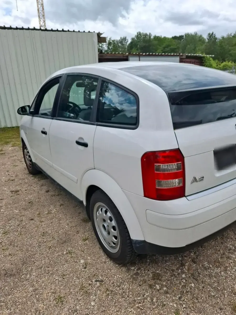 Gebraucht Audi A2 63 PS (46 kW) 2002 Weiß Kleinwagen