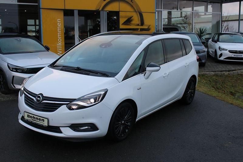 Weiß Gebraucht 2019 Opel Zafira Life Innovation Van / Kleinbus | 14.999 € (Fairer Preis) - Bild 1/4