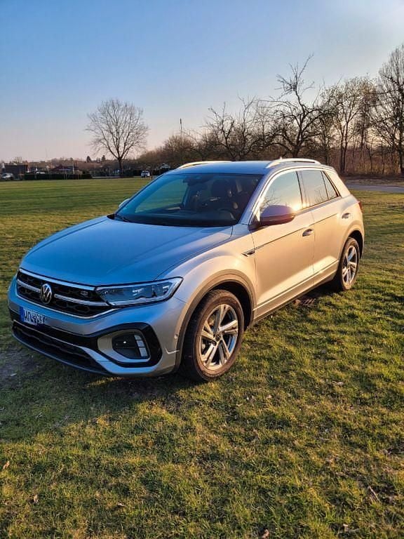 Gebraucht VW T-Roc 150 PS (110 kW) 2024 Grau SUV