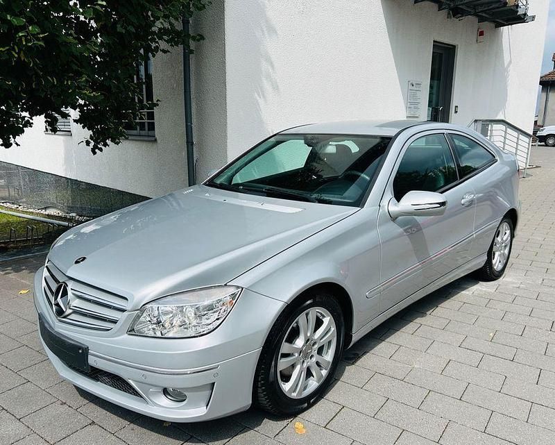 Silber Gebraucht 2009 Mercedes CLC180 Kleinwagen | 9.900 € (Etwas zu teuer) - Bild 1/4