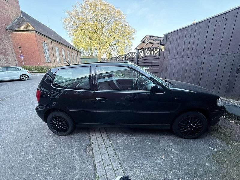 Usata VW Polo 50 CV (36 kW) 2000 Nero Berlina