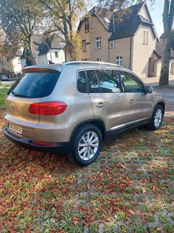Gebraucht VW Tiguan Sportline 140 PS (102 kW) 2012 Beige SUV