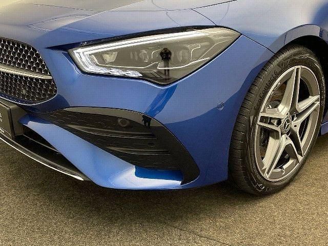 Gebraucht Mercedes CLA200 Shooting Brake AMG line 150 PS (110 kW) 2024 Blau Kombi