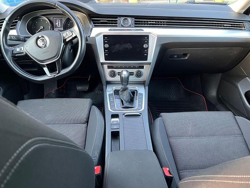 Gebraucht VW Passat 190 PS (139 kW) 2019 Grau Kombi